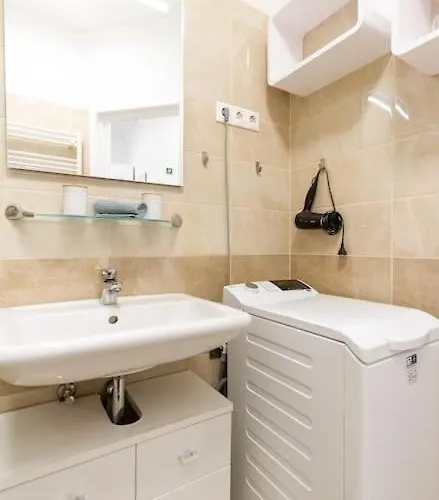 Romai Free Parking *