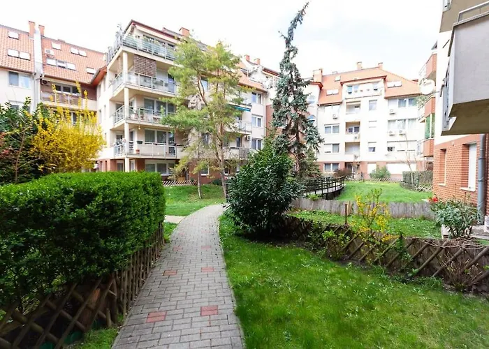 Romai Free Parking * Budapest