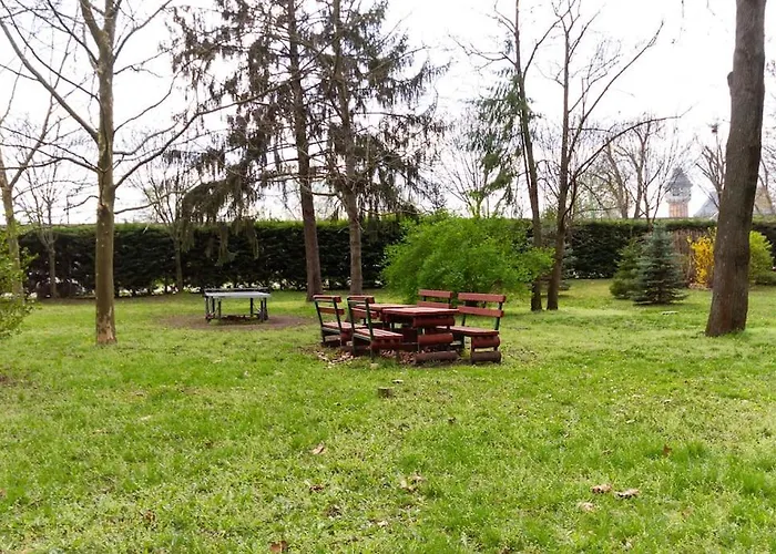 Romai Free Parking * Budapest